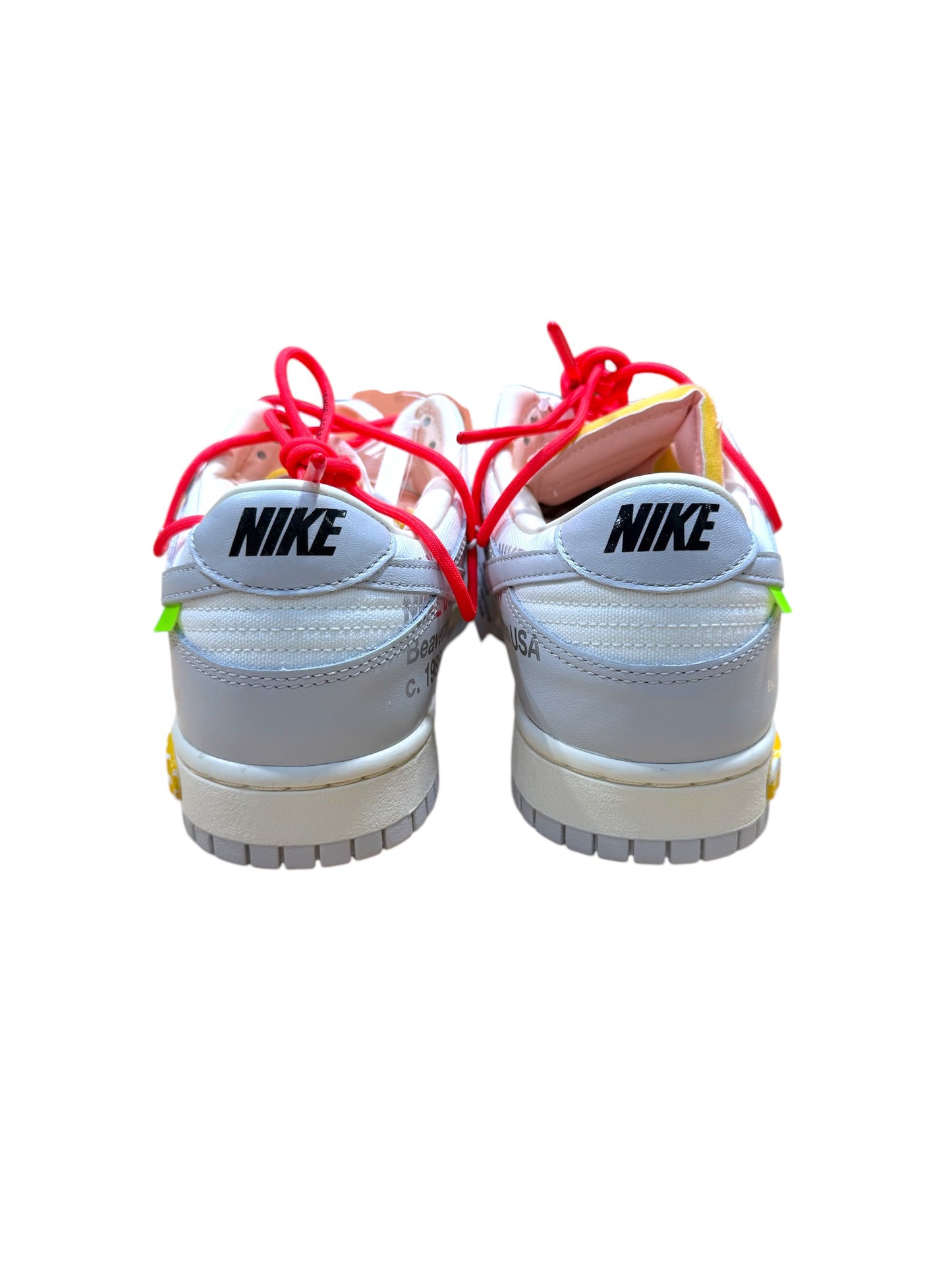 Off-White x Nike Dunk Low Lot 06 of 50