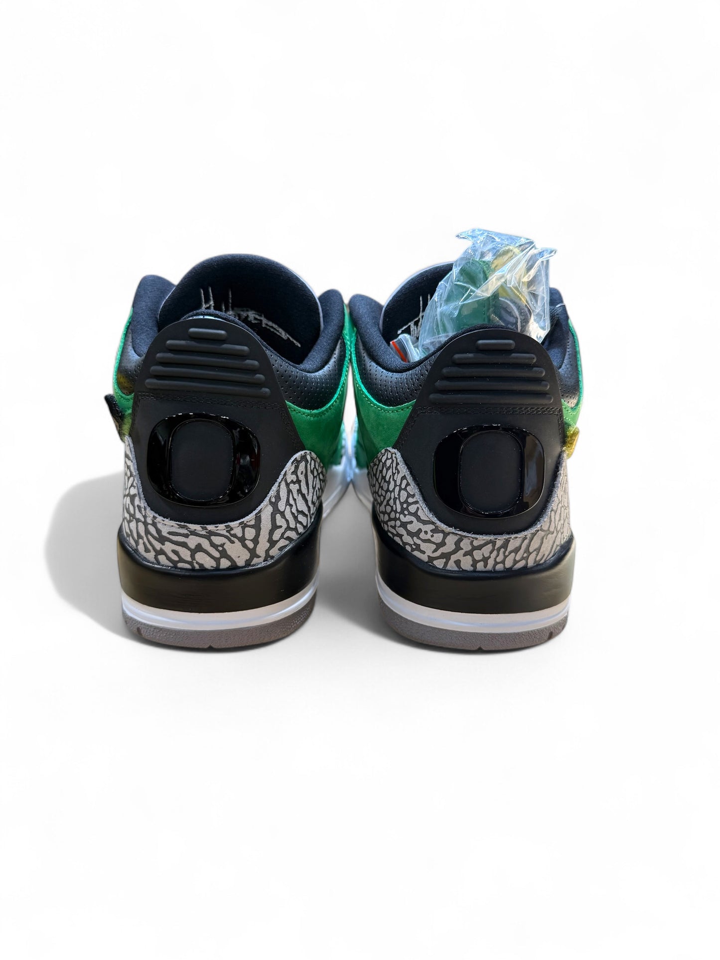 Oregon Ducks Air Jordan 3 Tinker PE