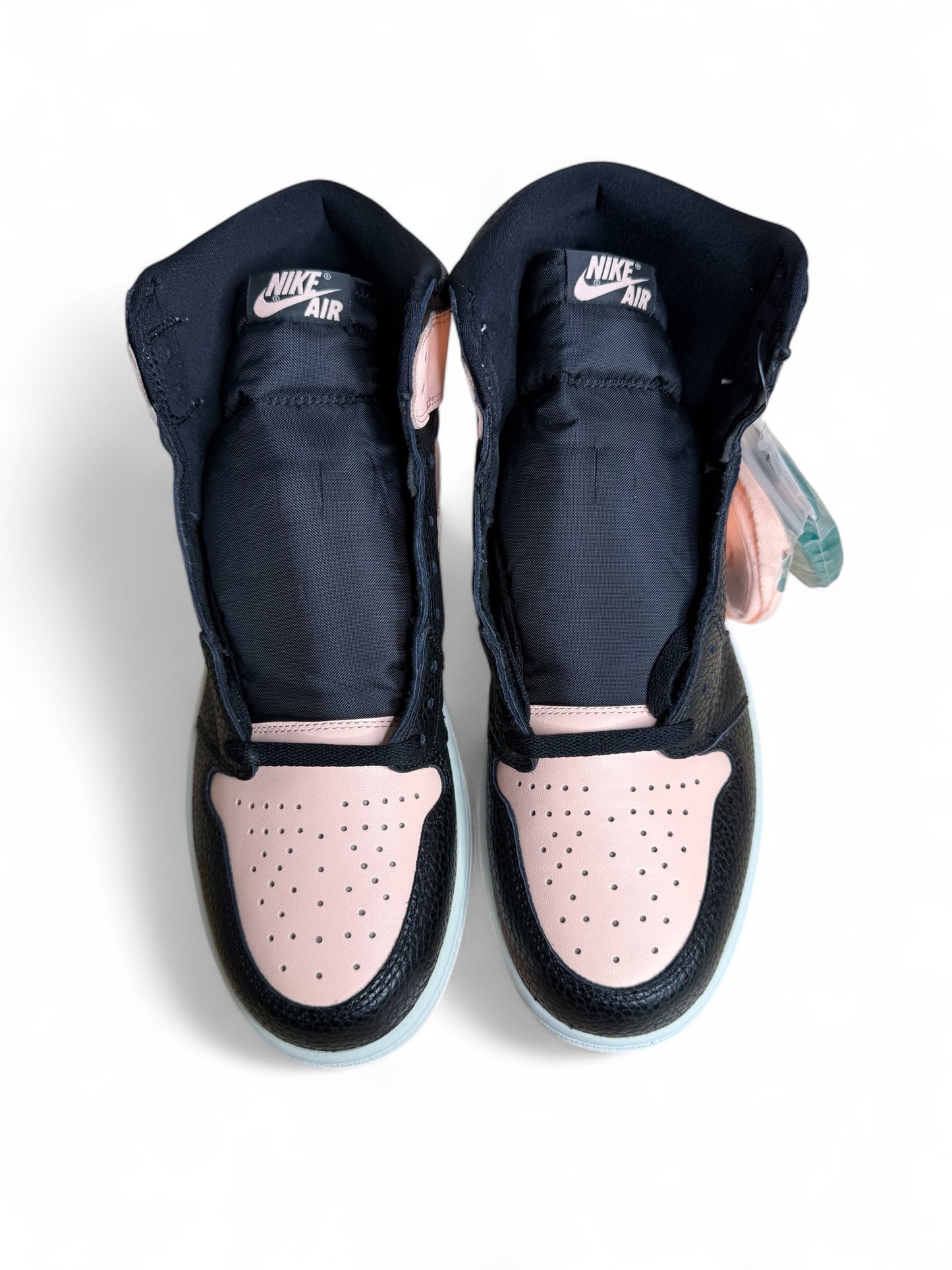 Air Jordan 1 Retro High OG Crimson Tint - 555088 081