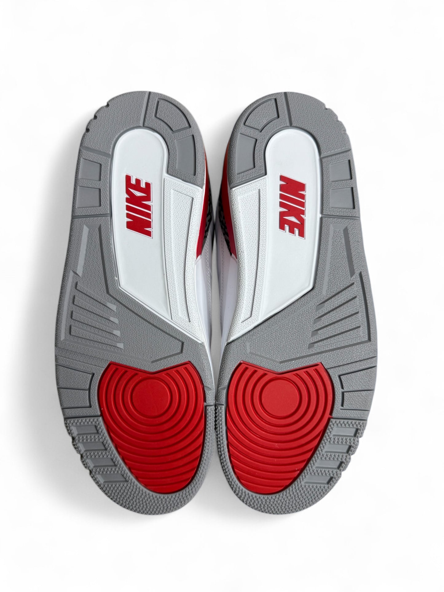 Jordan 3 Retro Fire Red (2022)
