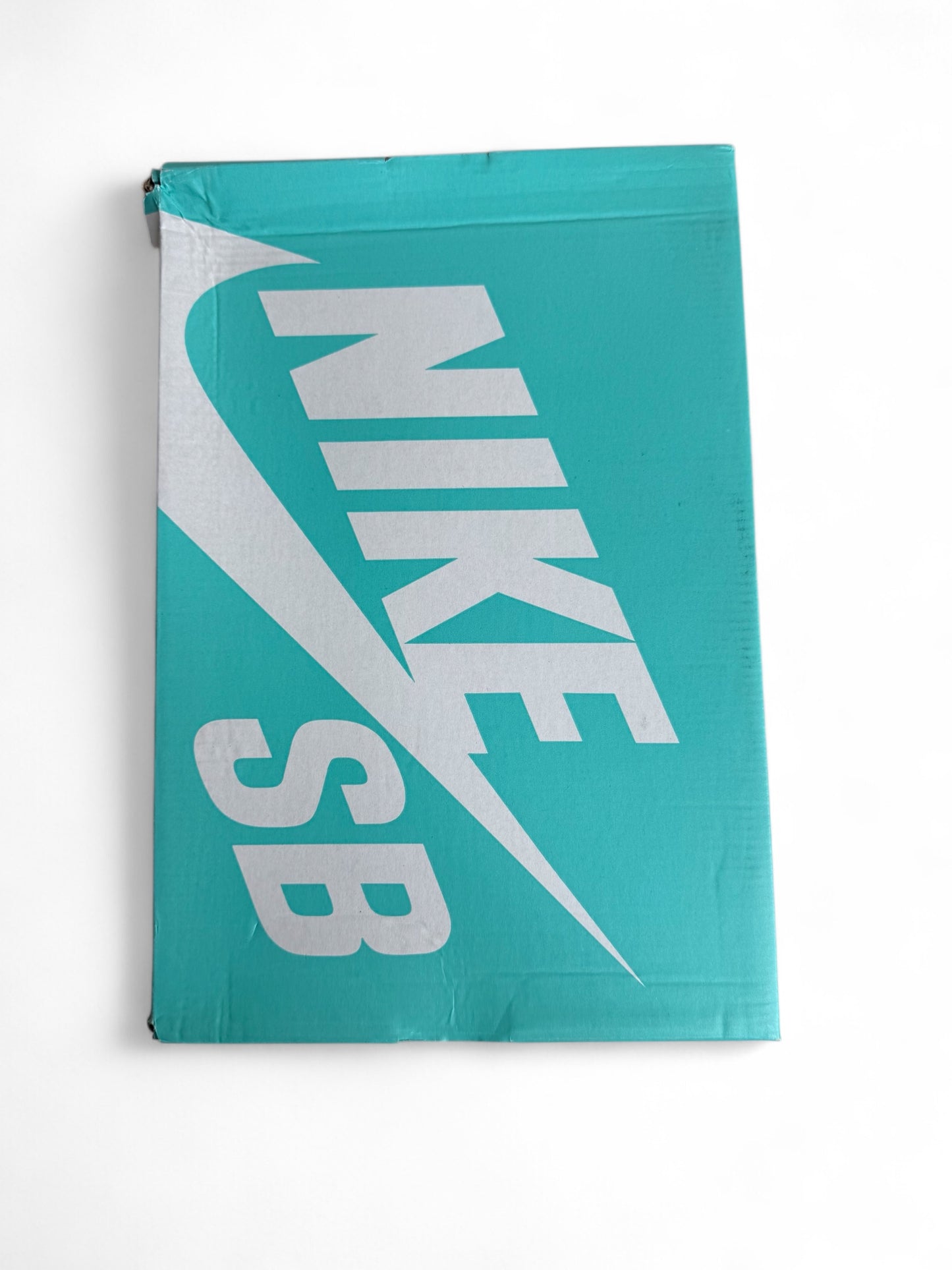 Un-Raygun Nike SB Dunk Low