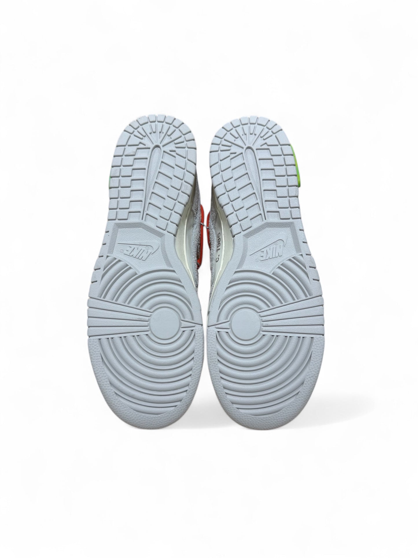 Off-White x Nike Dunk Low Lot 13 of 50