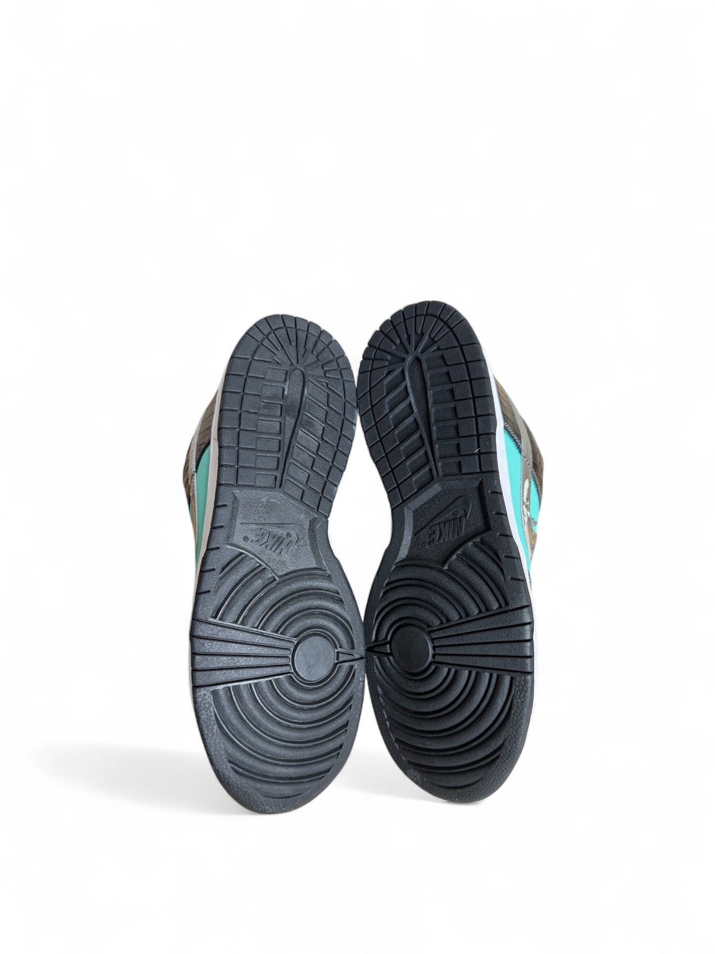 Diamond Nike SB Dunk Low Tiffany