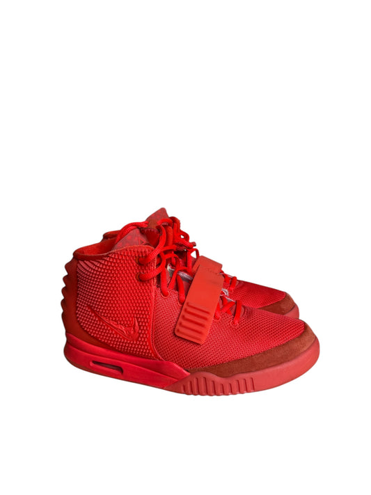Red October Nike Air Yeezy 2 (Pre-Owned)