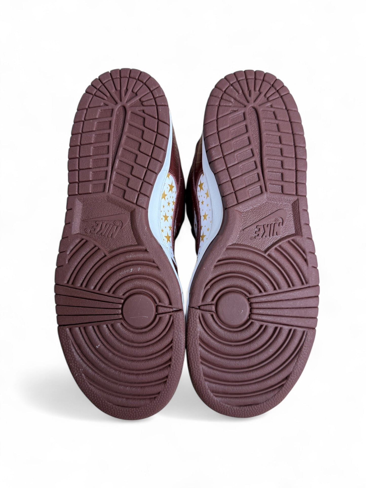 Supreme Stars x Nike SB Dunk Low Barkroot Brown