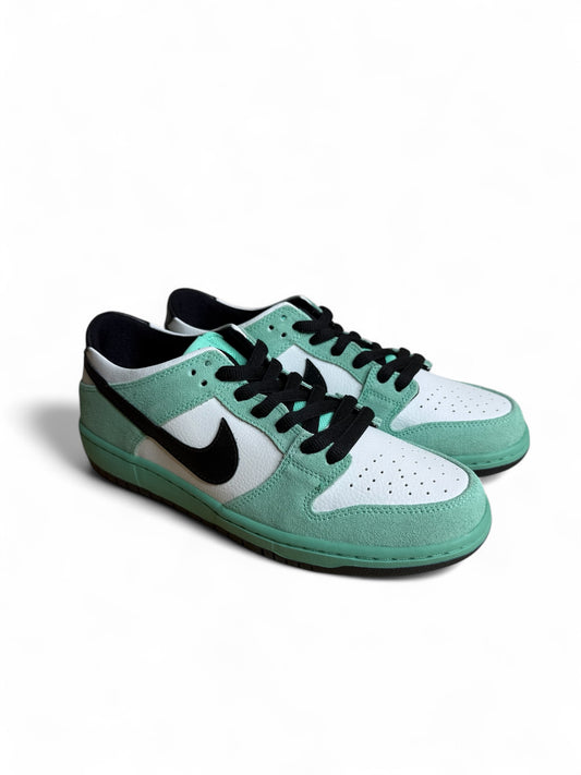 Sea Crystal Nike SB Dunk Low