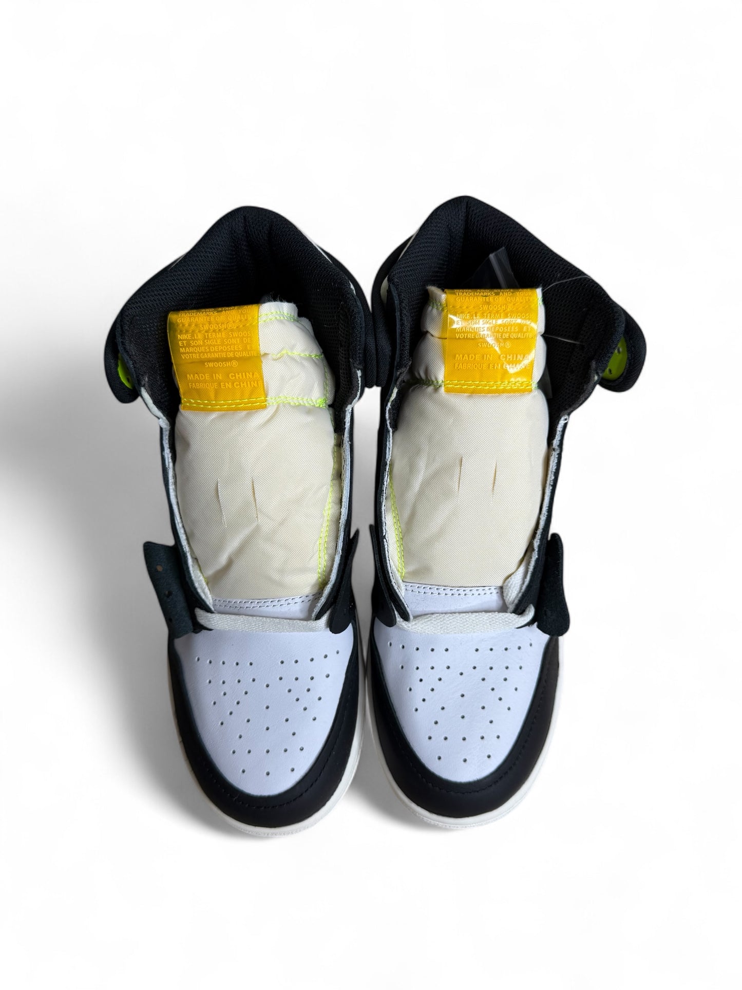 Air Jordan 1 Retro High OG "Volt Gold"