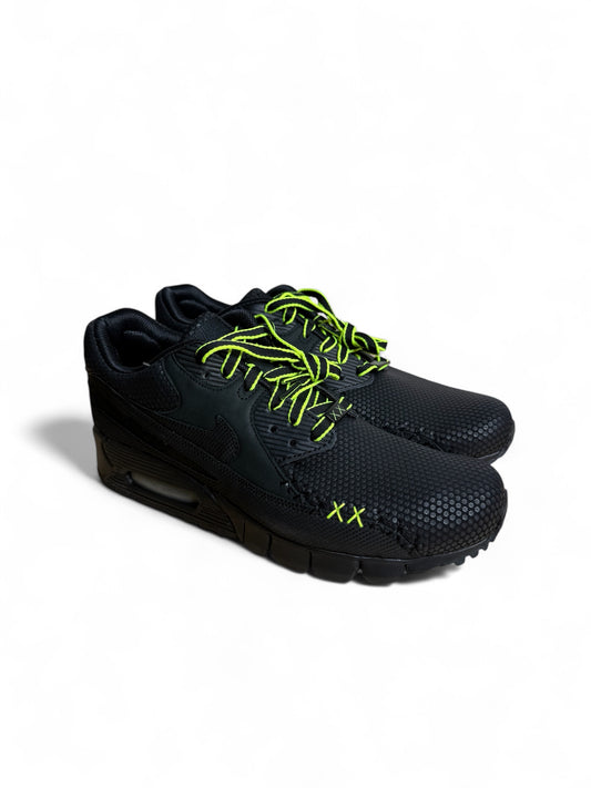 Kaws Am90 Current Black Volt