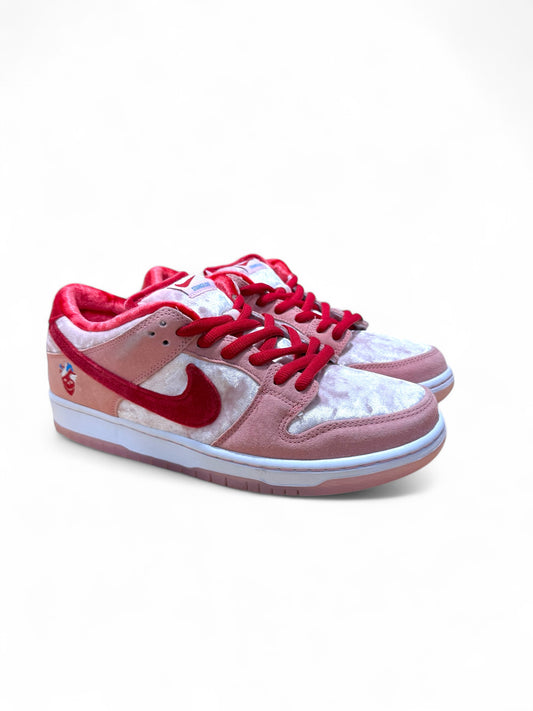 Strangelove Nike SB low