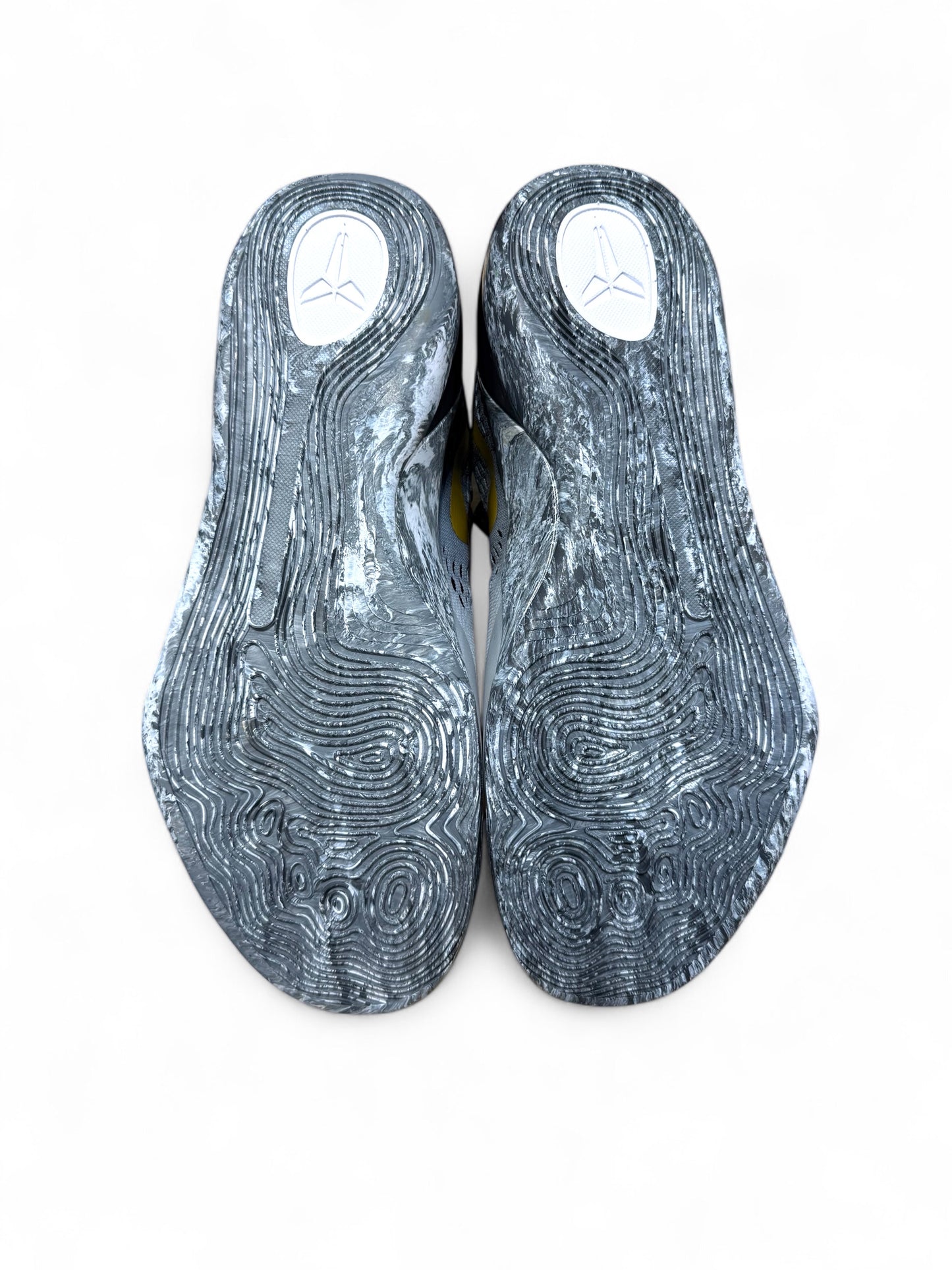 Kobe 9 EM low protro "Mambacita"