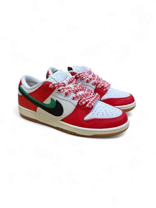 Frame Skate Habibi Nike SB Dunk Low (Tried On)