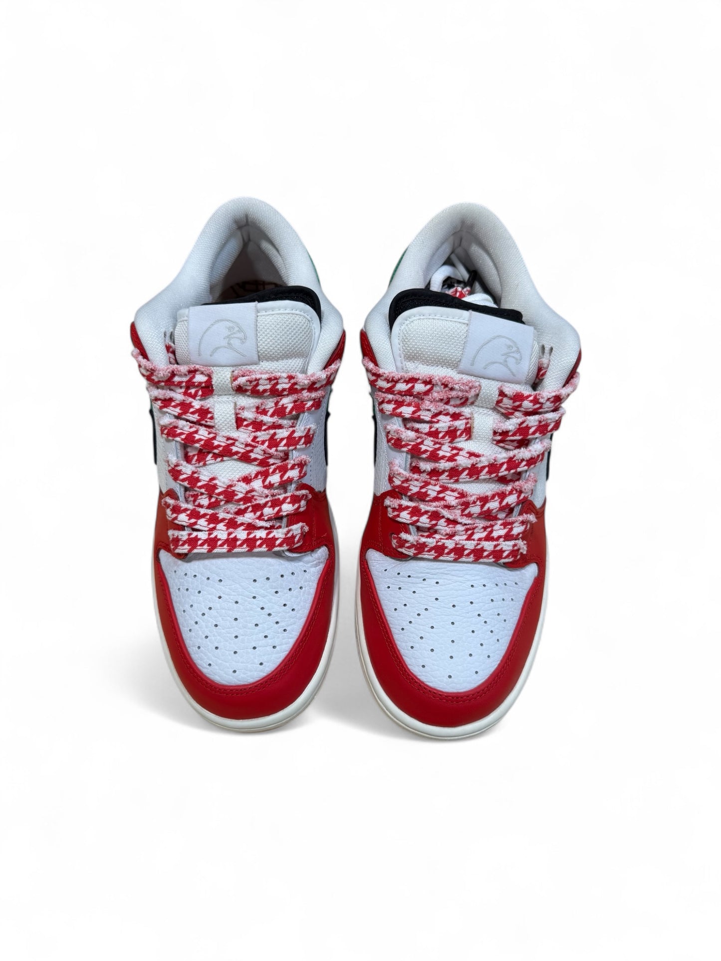 Frame Skate Habibi Nike SB Dunk Low (Tried On)