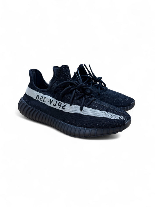 Yeezy 350 V2 Oreo