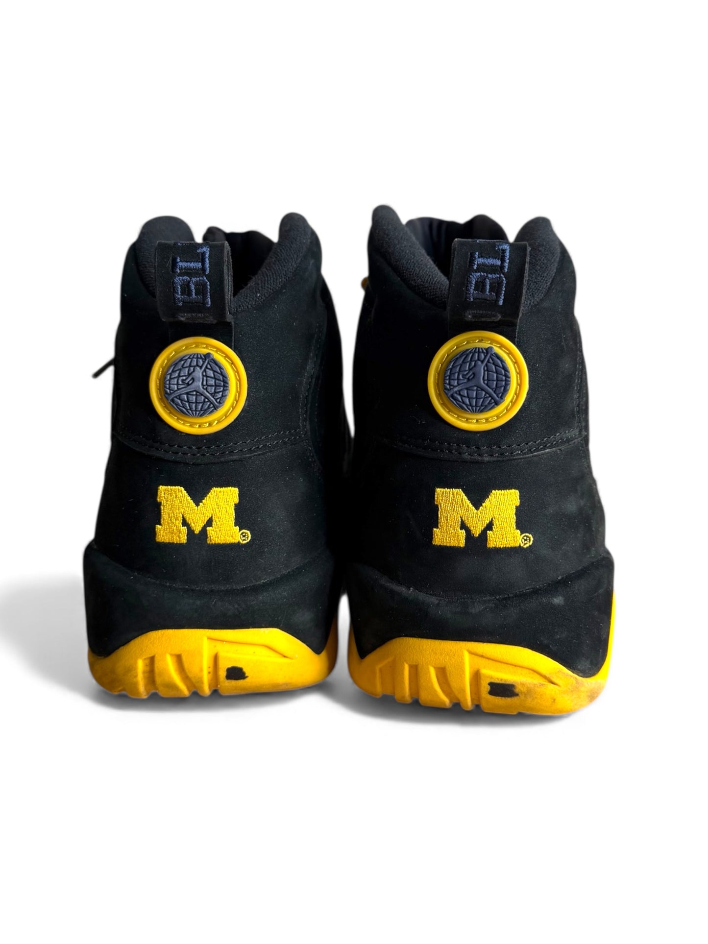 Michigan Air Jordan 9 Player Exclusive Sample (PE)