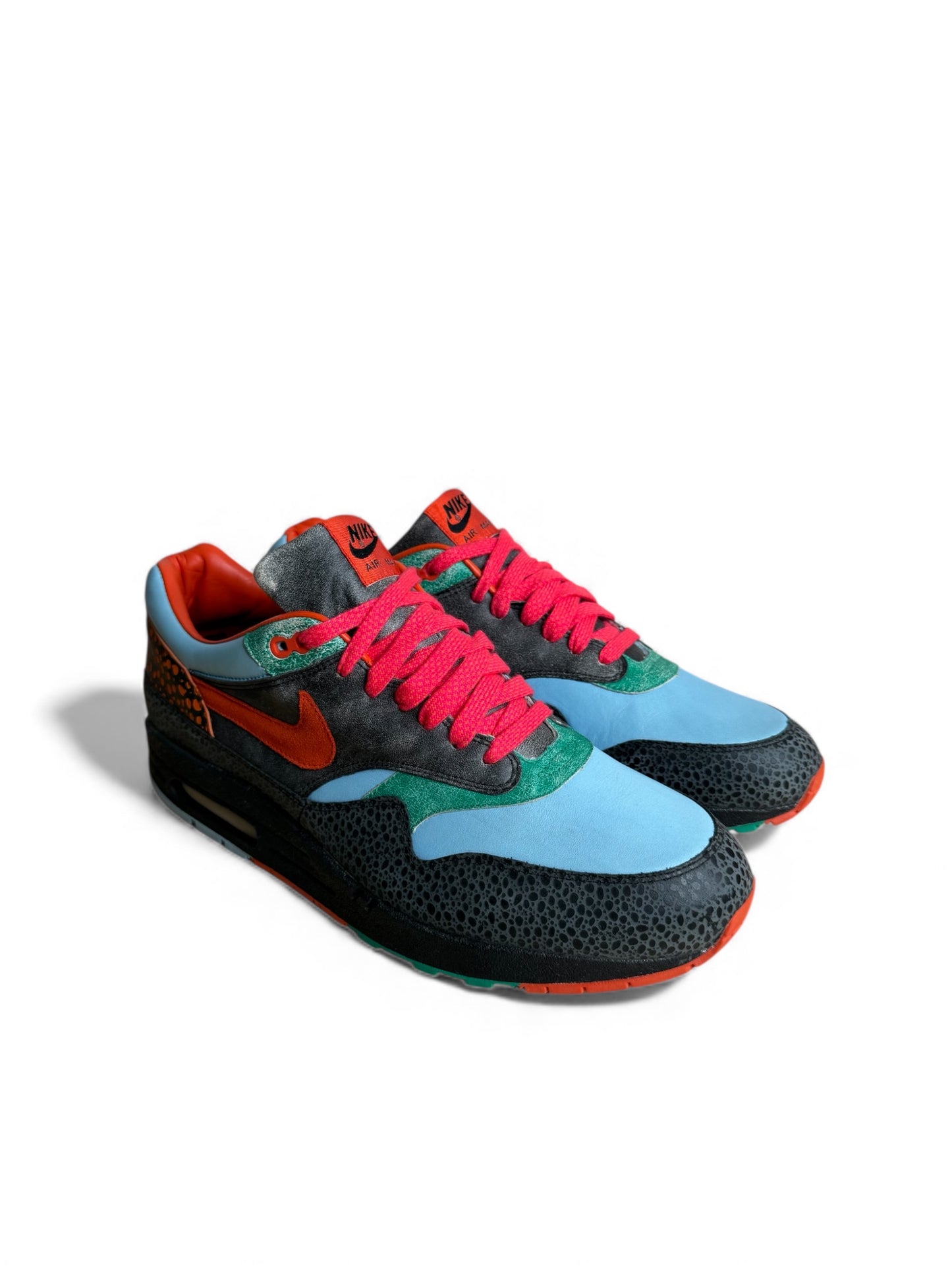 Nike Air Max 1 Supreme Tech Pack