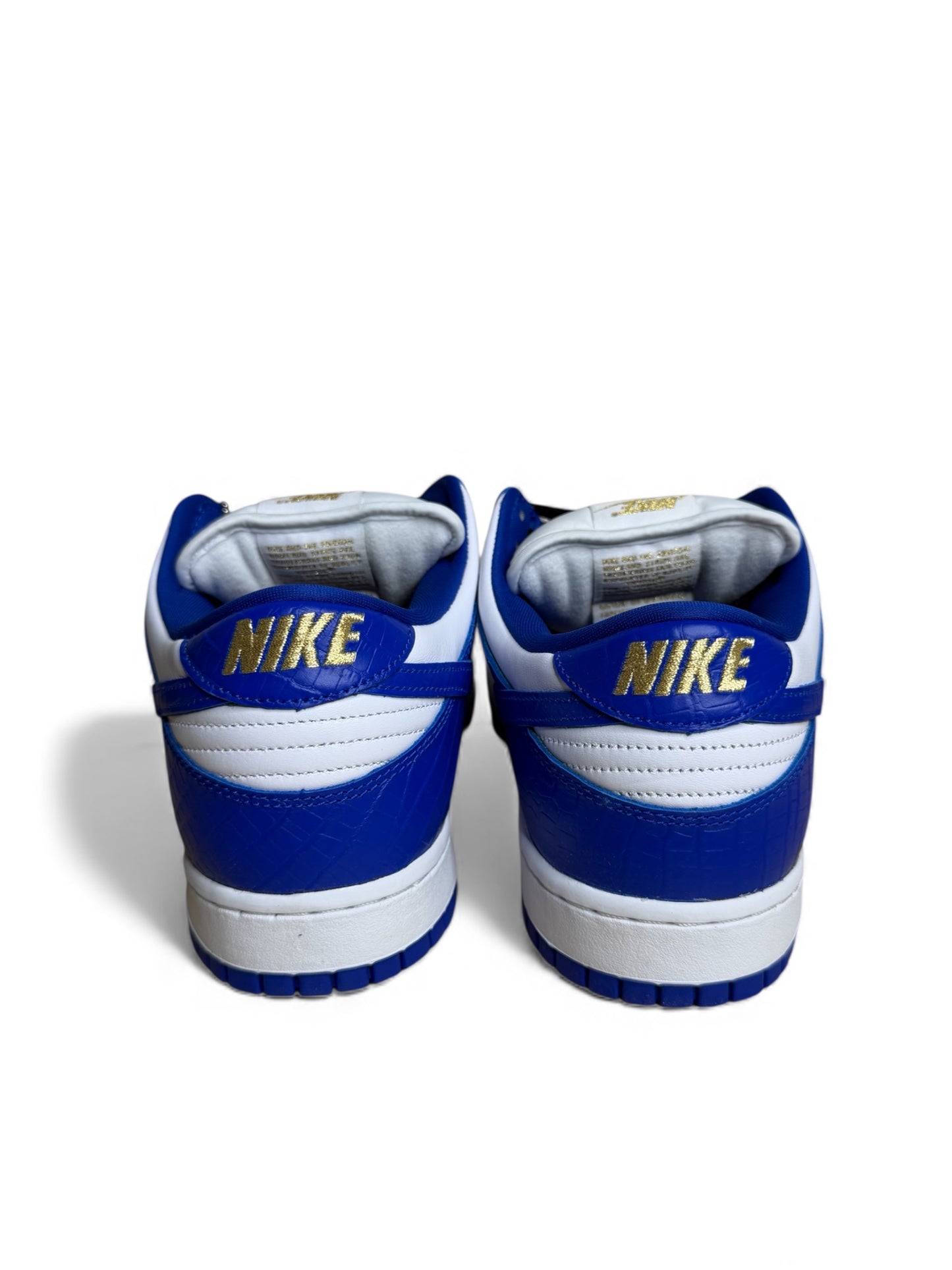Supreme Nike SB Dunk Low Blue Stars